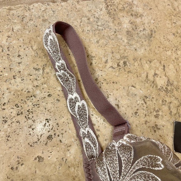 Juliette 32DDD bra - Picture 4 of 8